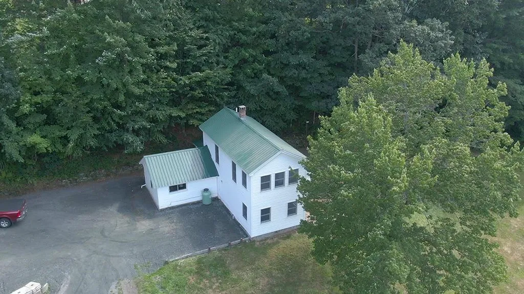 18 Timson Street Claremont NH 03743