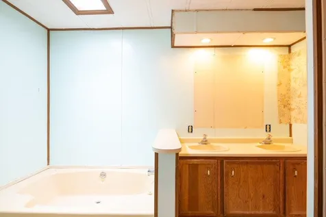 11 Sandpiper Path North Hampton NH 03862