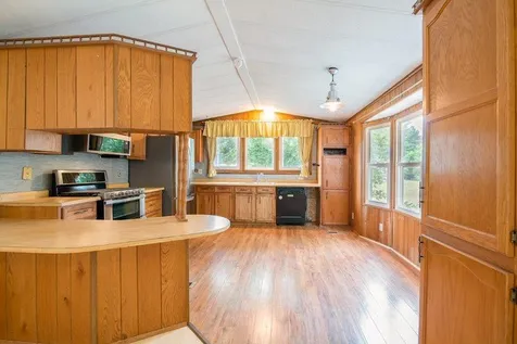 11 Sandpiper Path North Hampton NH 03862