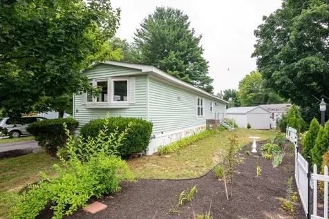 11 Sandpiper Path North Hampton NH 03862