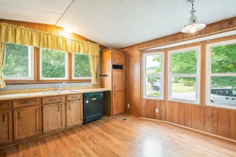 11 Sandpiper Path North Hampton NH 03862