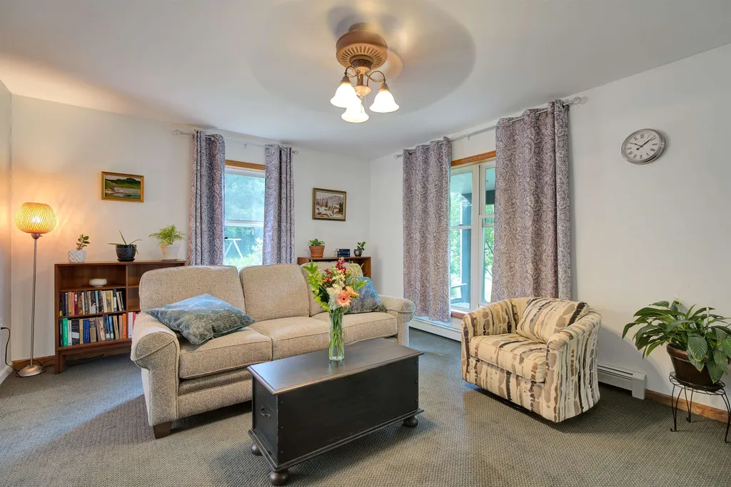 1936 River Road Sharon VT 05056