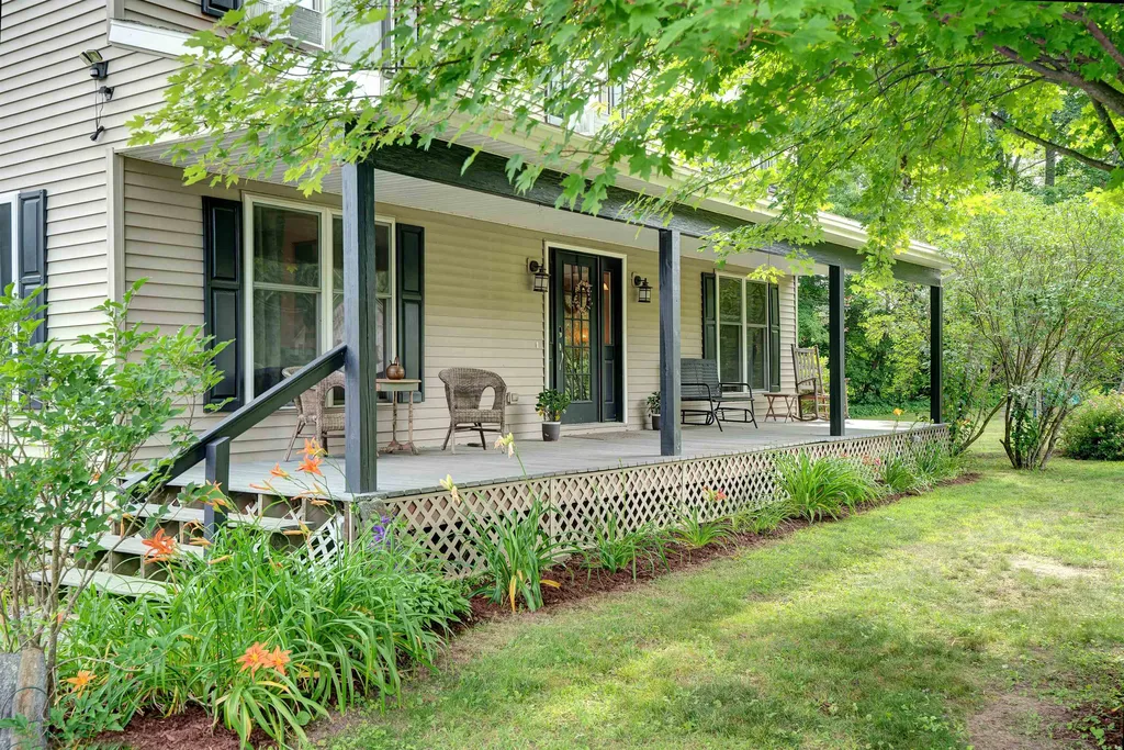 1936 River Road Sharon VT 05056