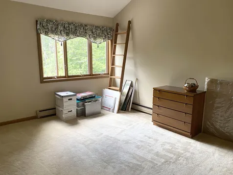 23 Robin Way Brattleboro VT 05301