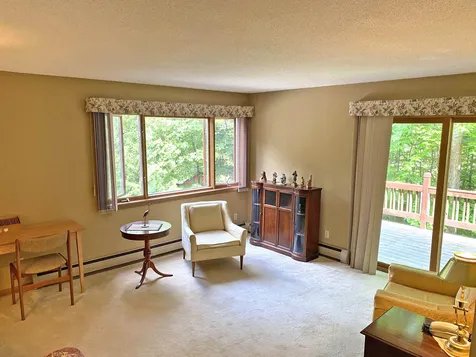 23 Robin Way Brattleboro VT 05301
