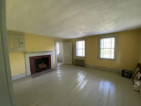 37 Frescoln Road Wentworth NH 03282