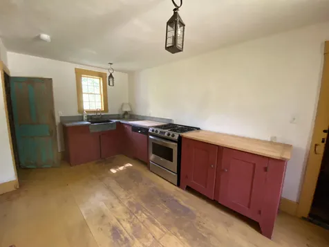 37 Frescoln Road Wentworth NH 03282