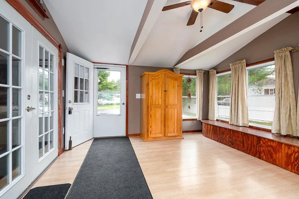 8 Glenn Drive Allenstown NH 03275