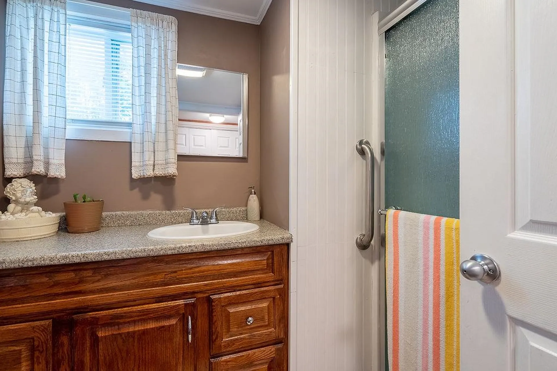 8 Glenn Drive Allenstown NH 03275