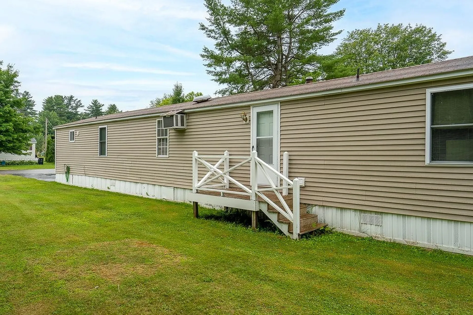 8 Glenn Drive Allenstown NH 03275