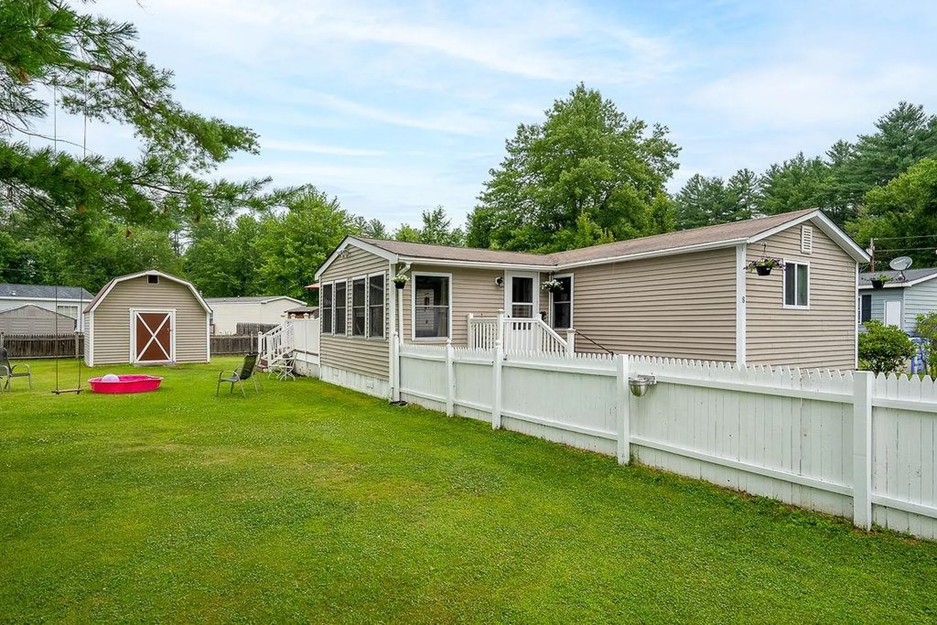 8 Glenn Drive Allenstown NH 03275