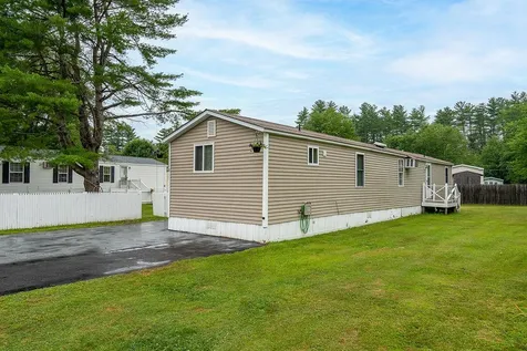 8 Glenn Drive Allenstown NH 03275