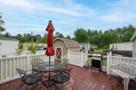 8 Glenn Drive Allenstown NH 03275