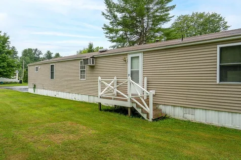 8 Glenn Drive Allenstown NH 03275