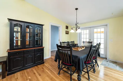 10 Maxwell Drive Derry NH 03038