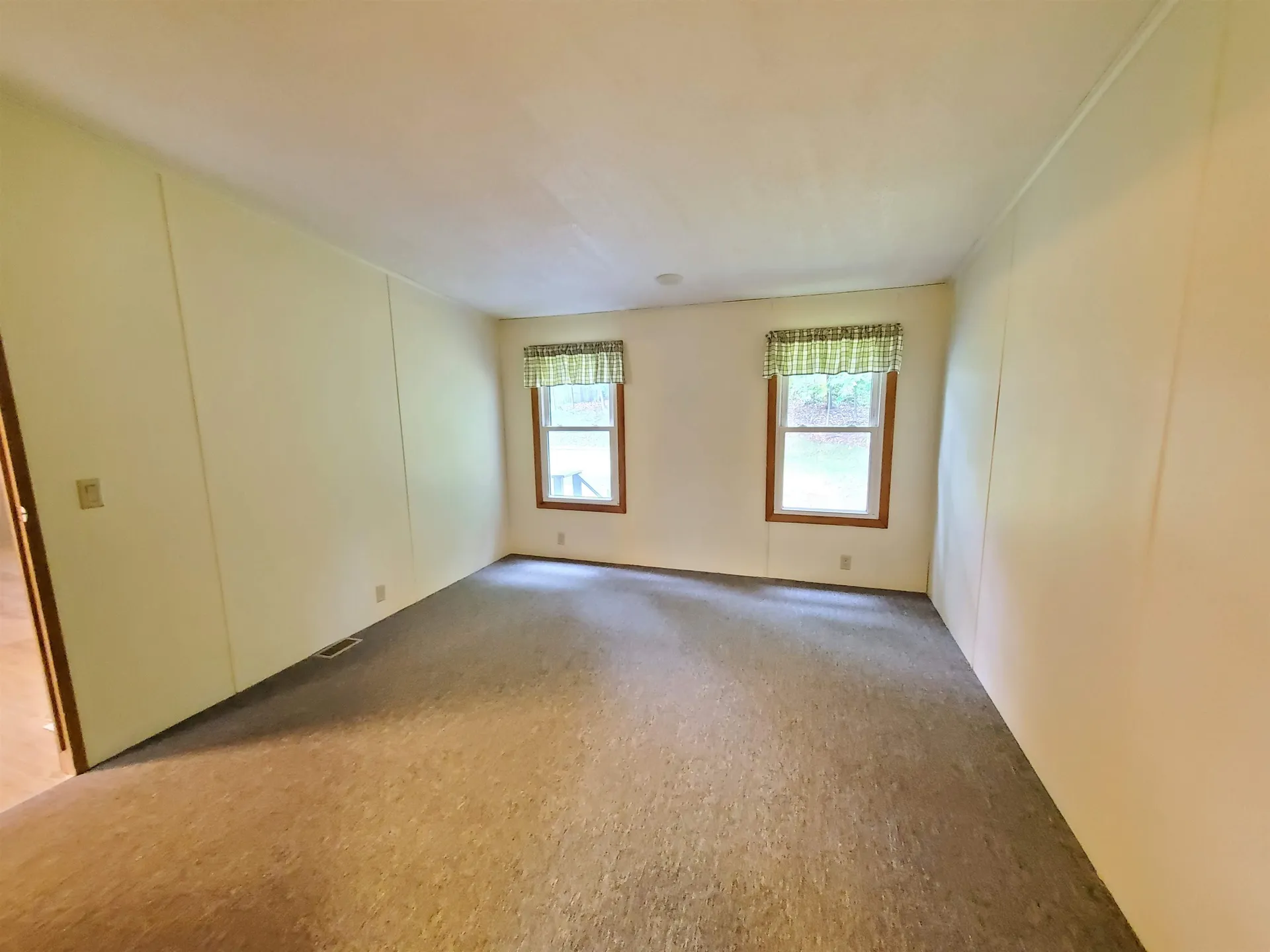 7 Dartmouth Street Enfield NH 03748