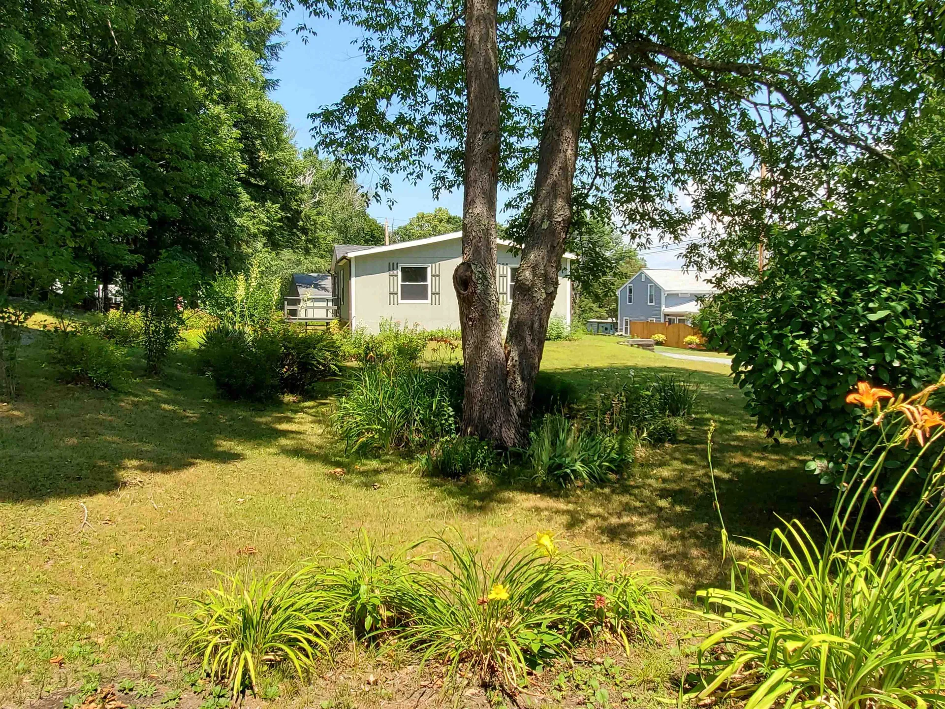 7 Dartmouth Street Enfield NH 03748