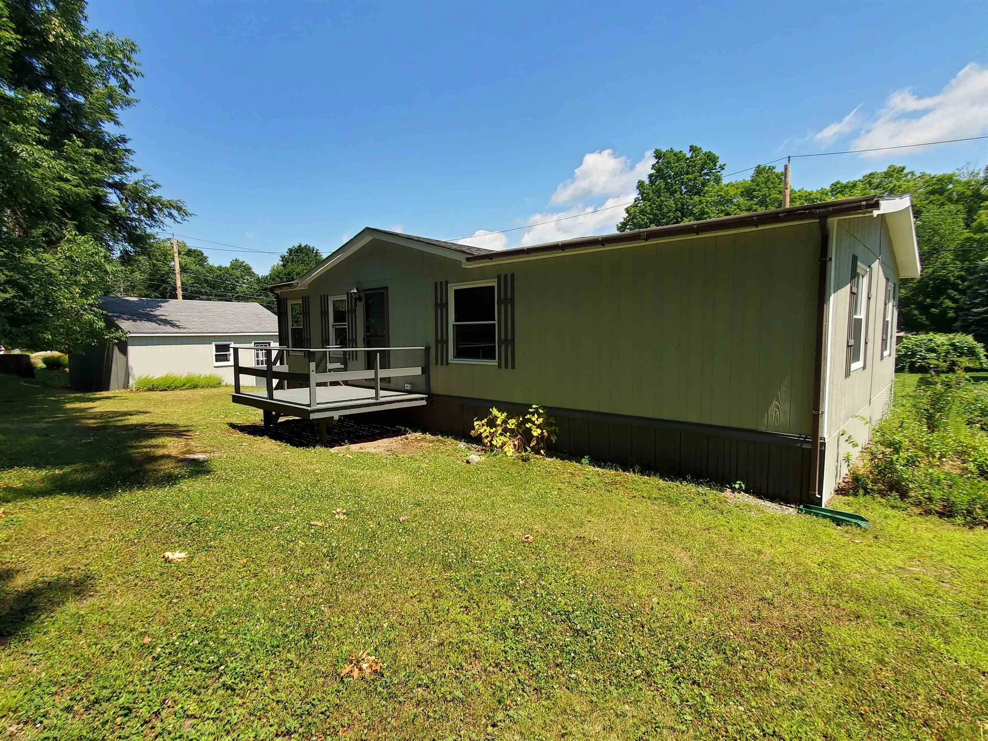 7 Dartmouth Street Enfield NH 03748