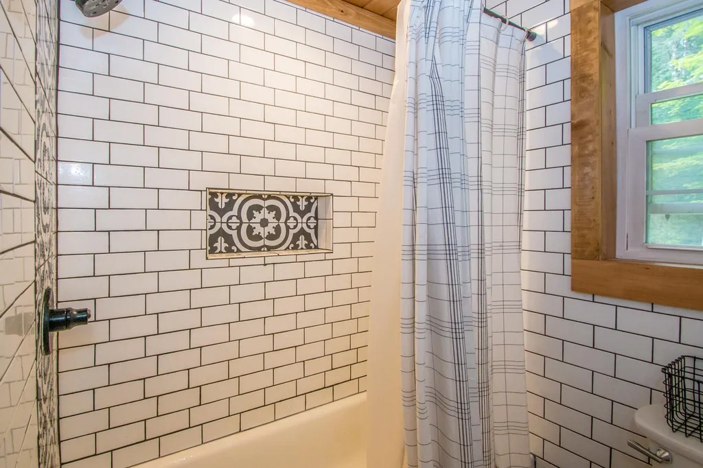 565 Kimball Hill Road Whitefield NH 03598