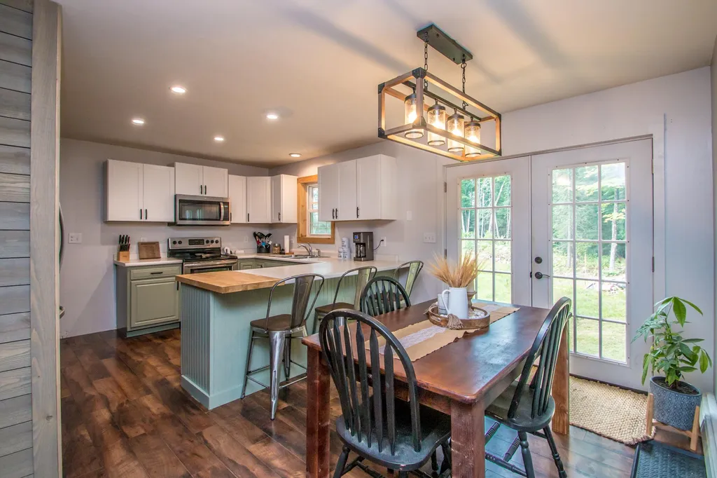 565 Kimball Hill Road Whitefield NH 03598