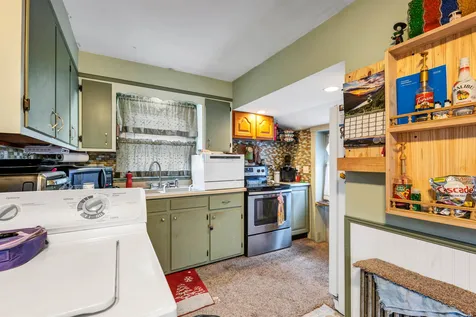 15 Dewey Street Laconia NH 03246