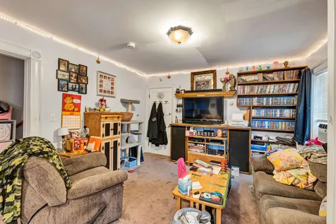 15 Dewey Street Laconia NH 03246