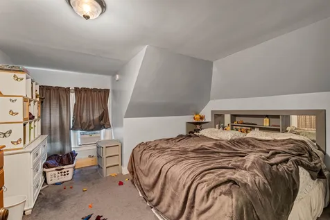 15 Dewey Street Laconia NH 03246