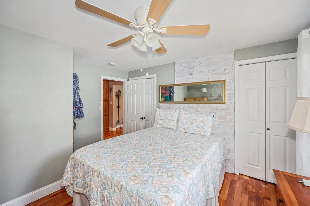 30 W Shore Drive Raymond NH 03077