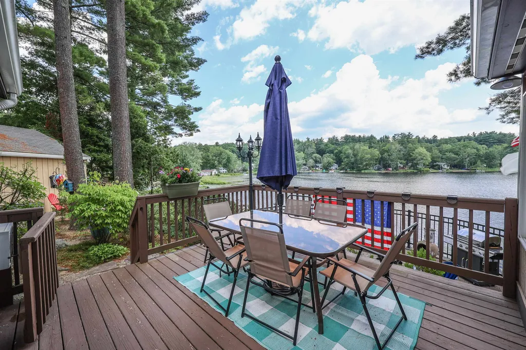 30 W Shore Drive Raymond NH 03077