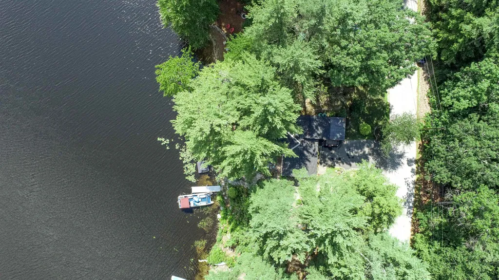 30 W Shore Drive Raymond NH 03077