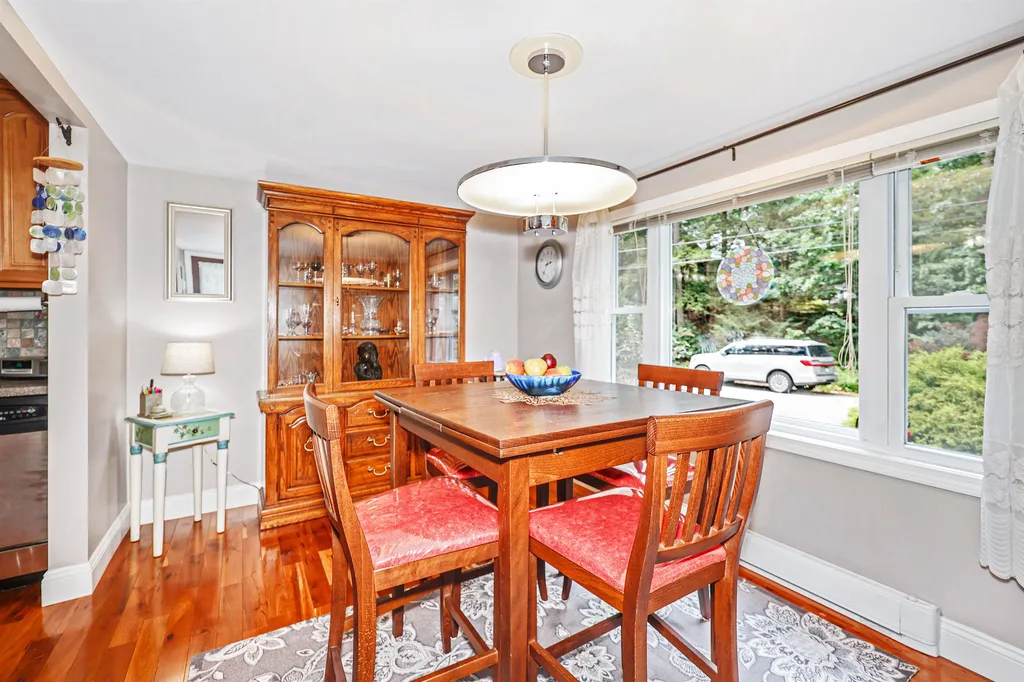 30 W Shore Drive Raymond NH 03077
