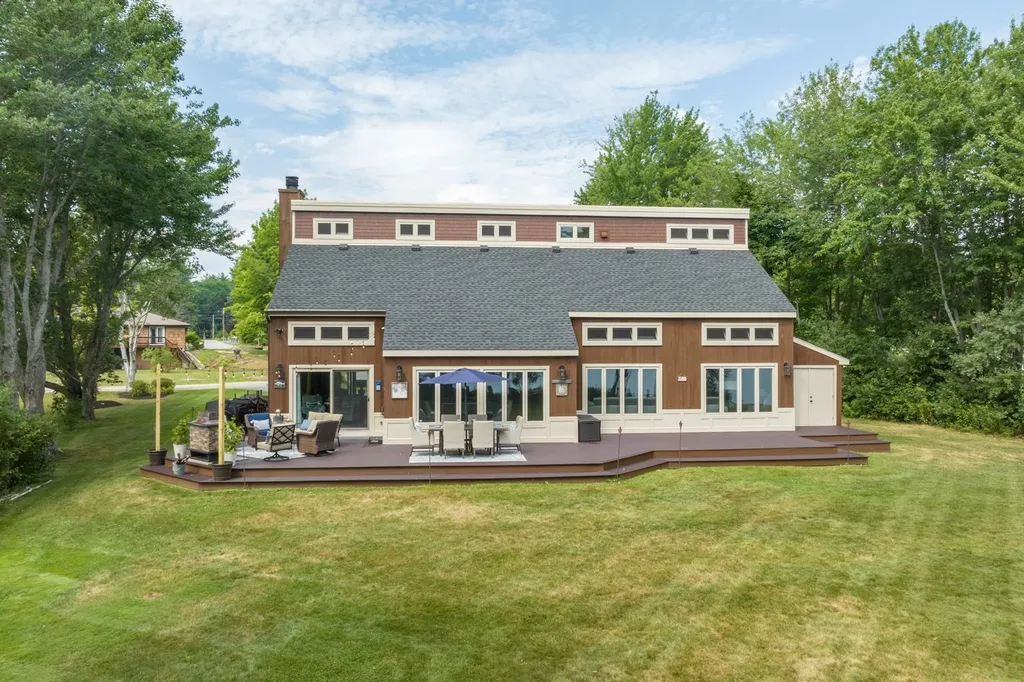 16 Driftwood Drive Laconia NH 03246