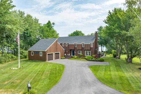 16 Driftwood Drive Laconia NH 03246