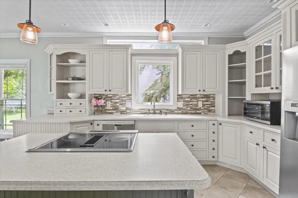 941 Dorset Street South Burlington VT 05403