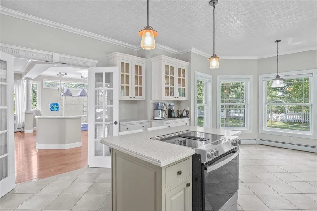 941 Dorset Street South Burlington VT 05403