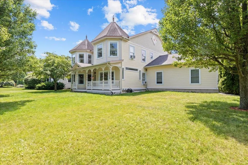 941 Dorset Street South Burlington VT 05403
