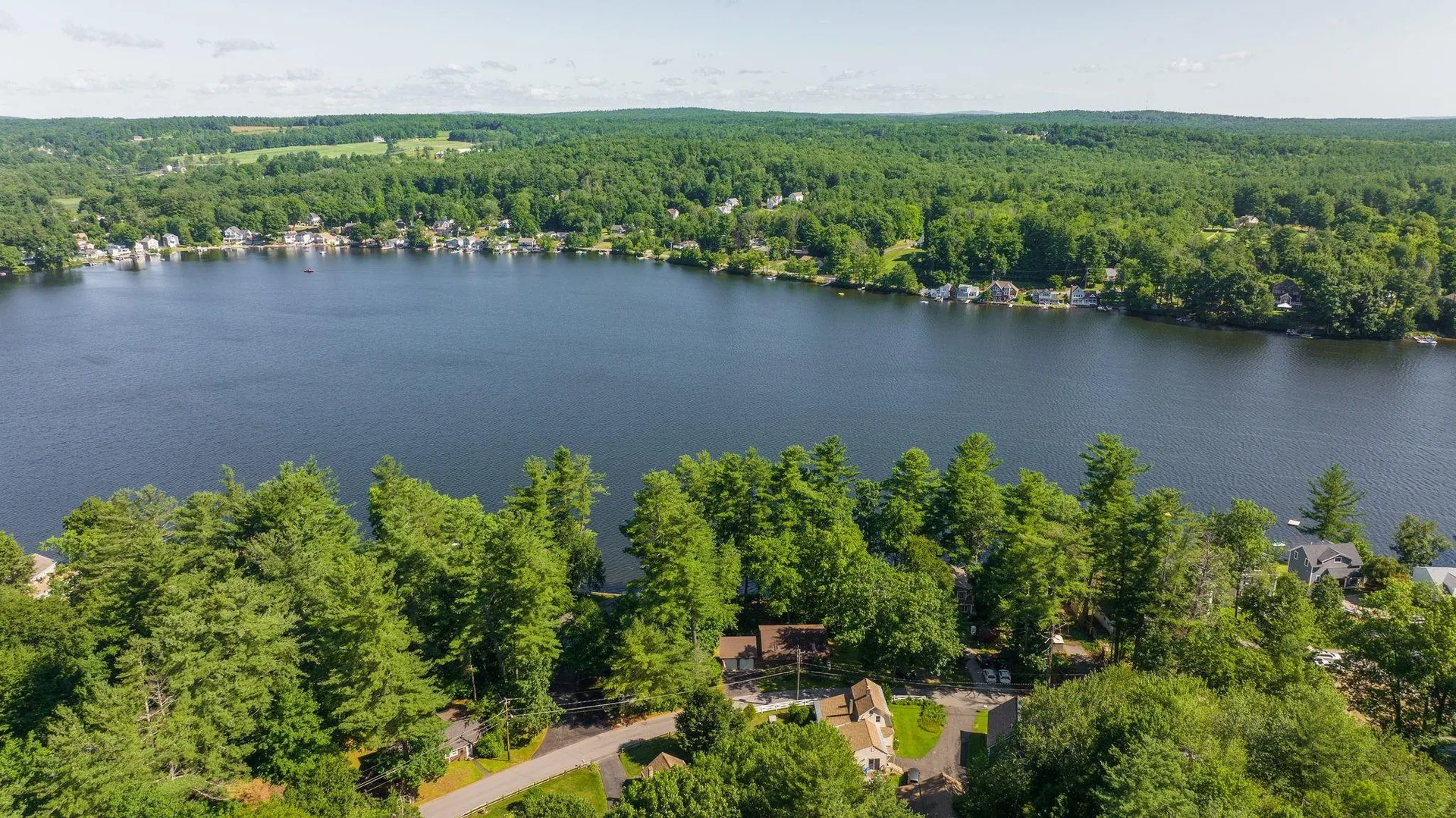 20 Beaver Lake Avenue Derry NH 03038