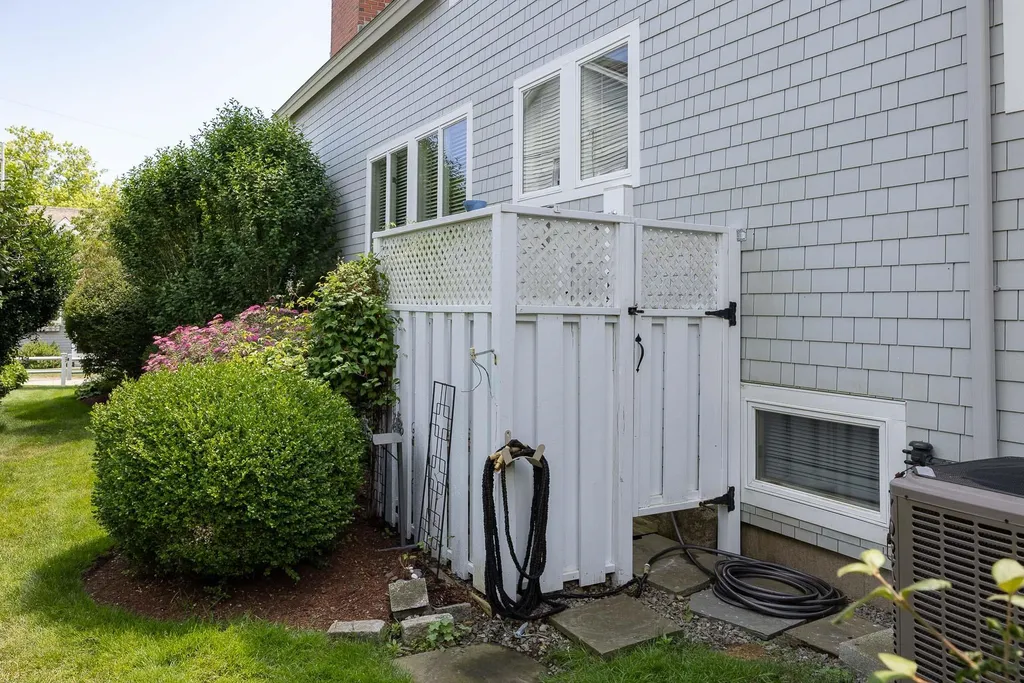 15 Park Ridge Avenue Rye NH 03870