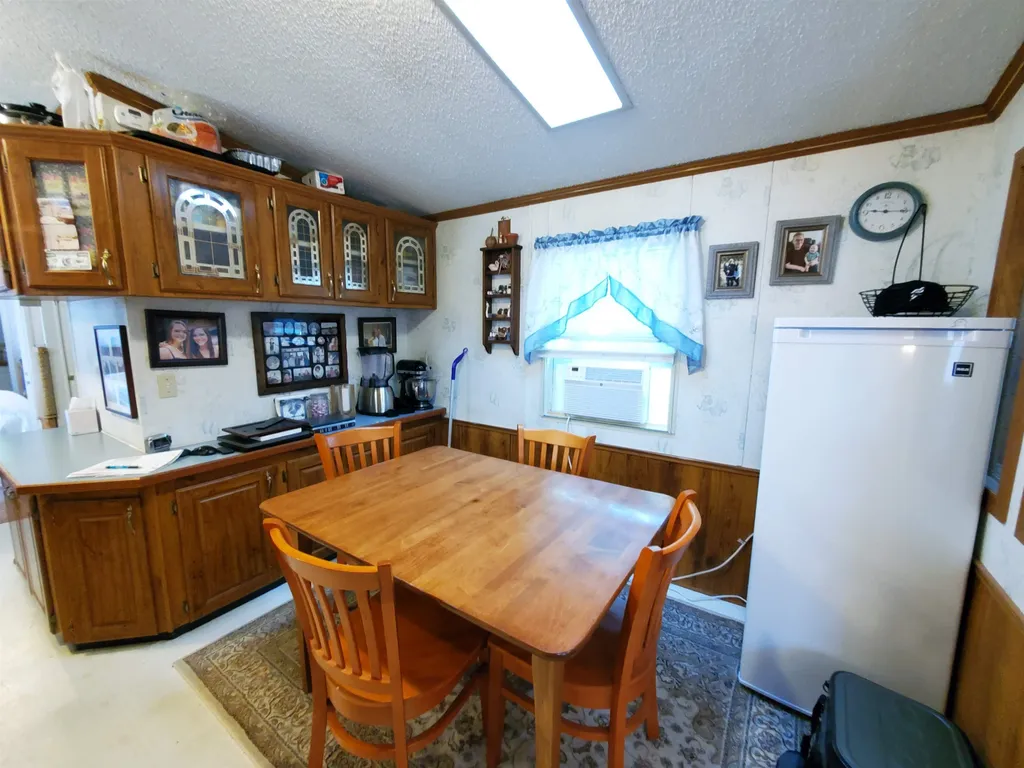 9 Goodwin Lane Canaan NH 03741