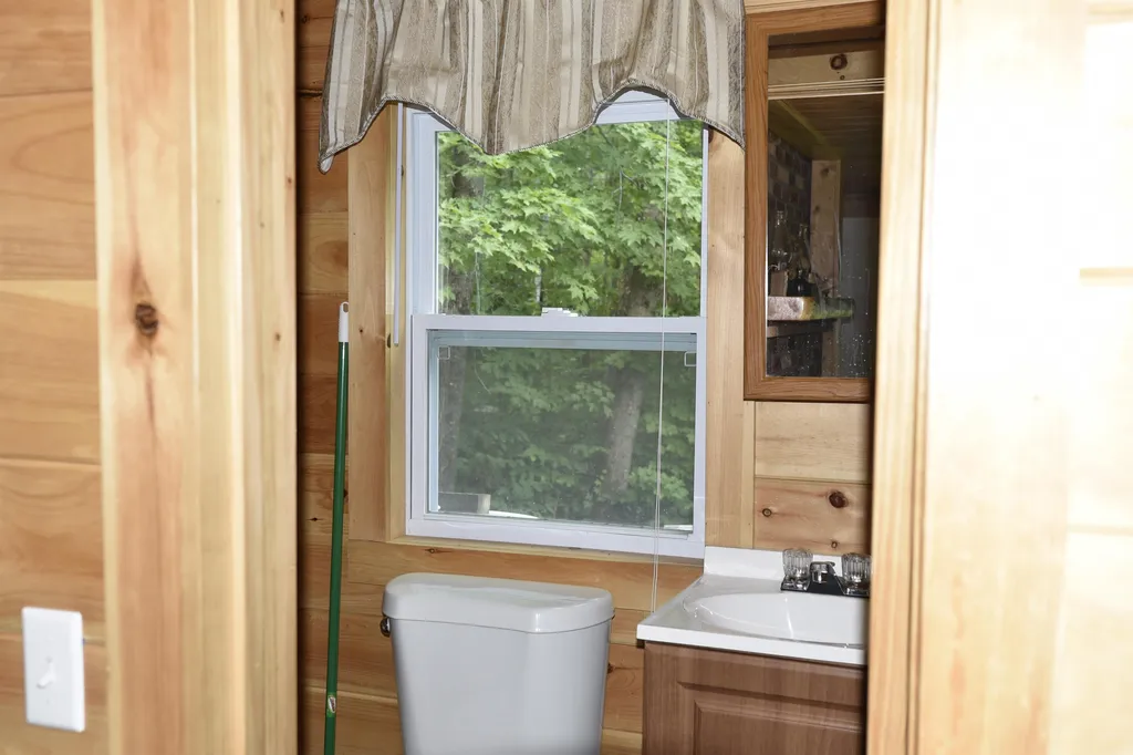 12 Hopkins Road Chelsea VT 05038