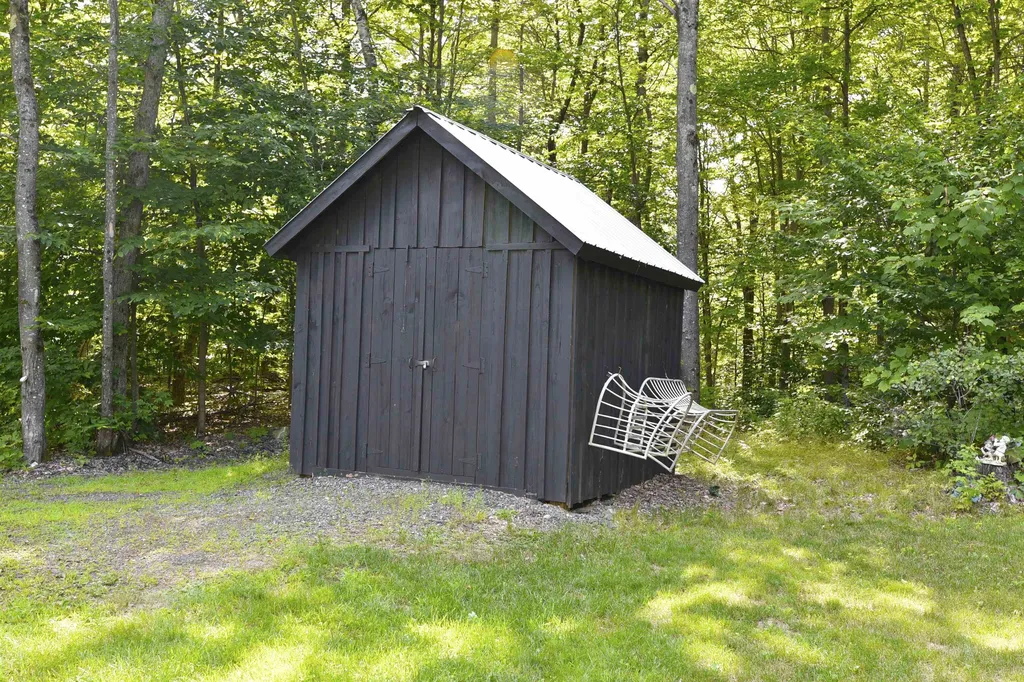 12 Hopkins Road Chelsea VT 05038