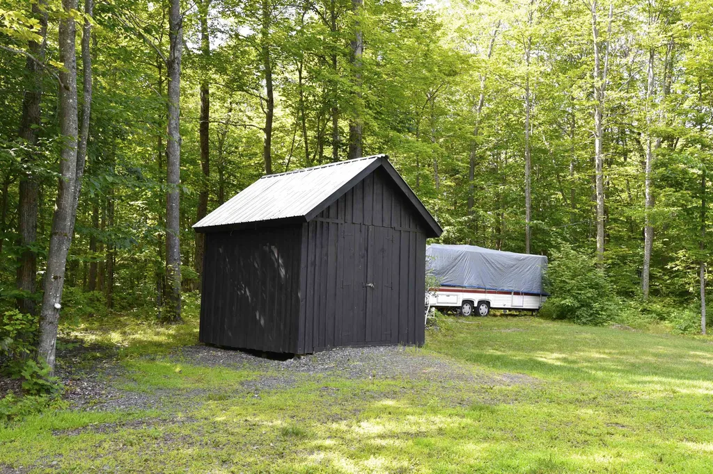 12 Hopkins Road Chelsea VT 05038