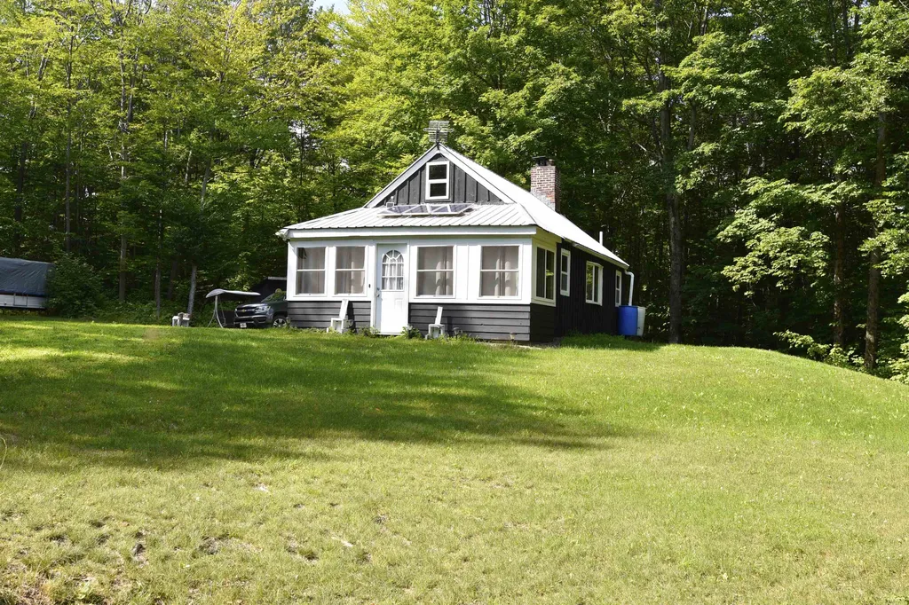 12 Hopkins Road Chelsea VT 05038