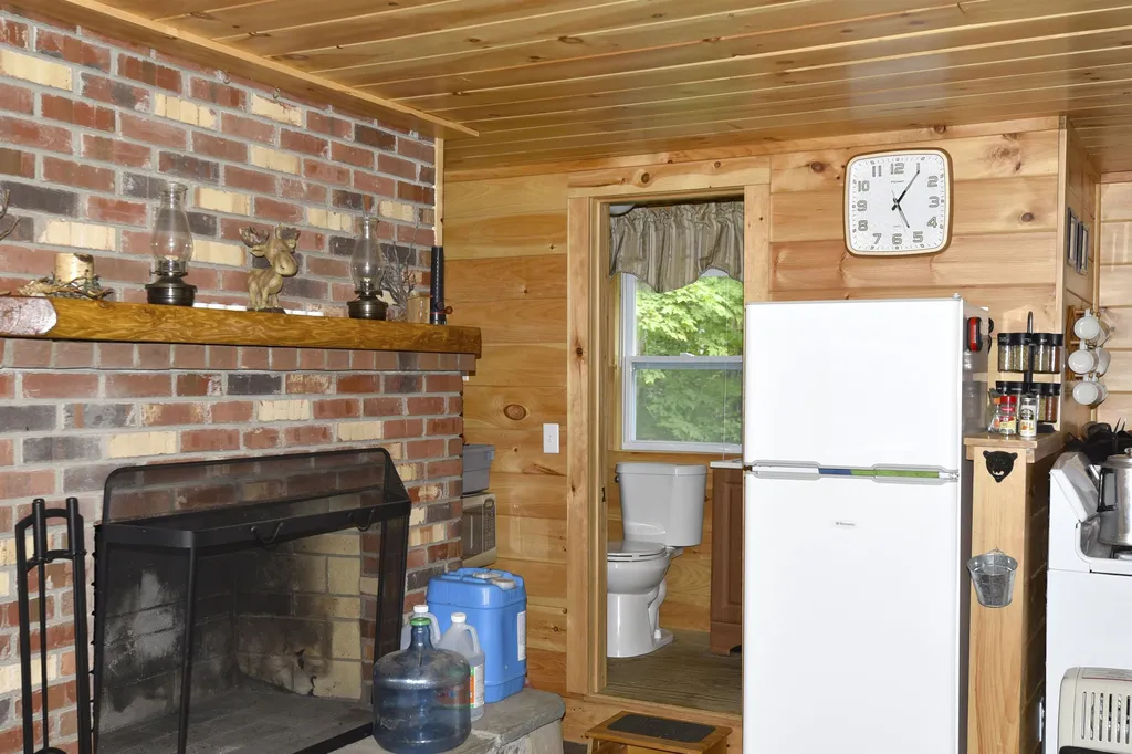 12 Hopkins Road Chelsea VT 05038