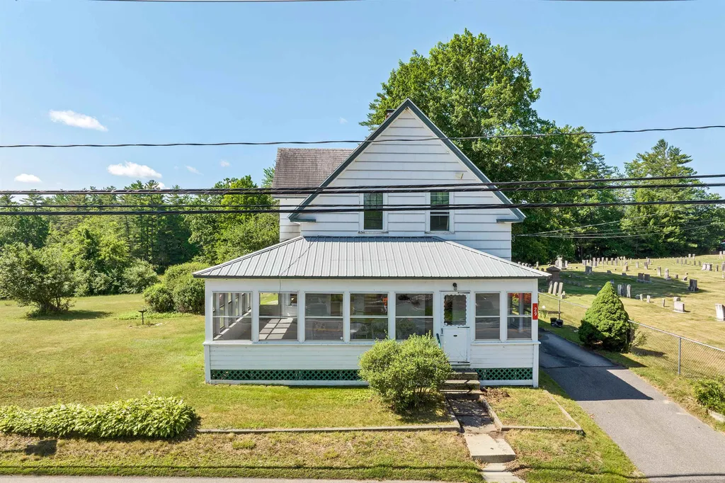 29 Main Street Alton NH 03809