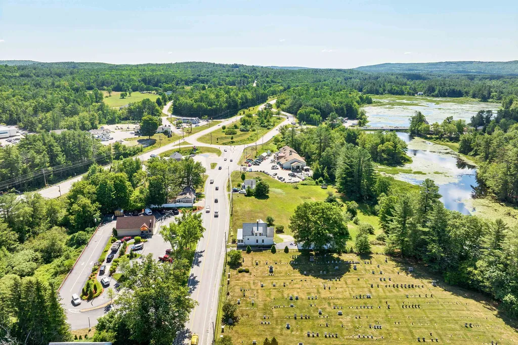 29 Main Street Alton NH 03809