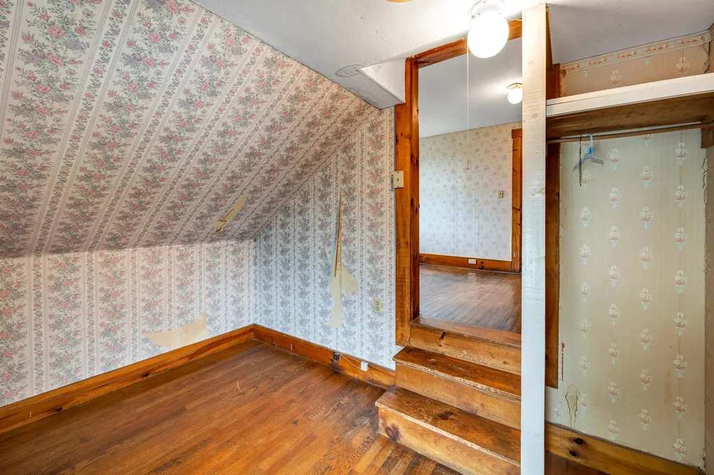 29 Main Street Alton NH 03809