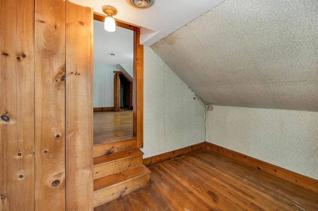 29 Main Street Alton NH 03809