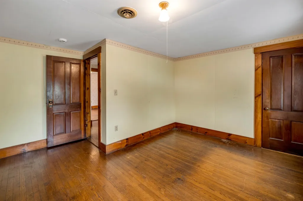 29 Main Street Alton NH 03809