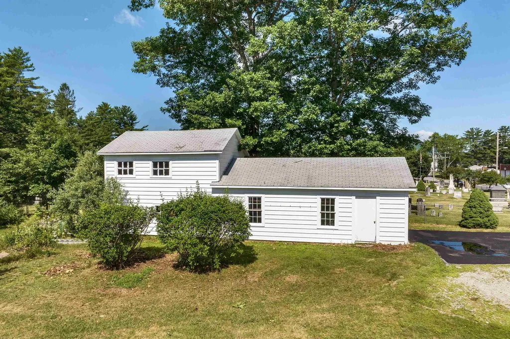 29 Main Street Alton NH 03809